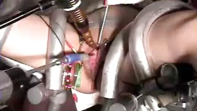ดาราหนังโป๊เซ็กซี่ Eva Angelina วีดีโอ หนัง โป้ ฝรั่ง ให้ blowjob ด้วยปากอร่อยของเธอ