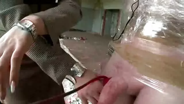ฮาร์โลว์สีน้ำตาล Fuckable ได้รับหีเธอเจาะกับ dildo ดู หนัง xxx วีดีโอ