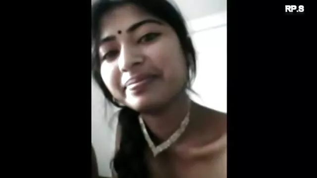 วัยรุ่นสีน้ำตาลสกปรก Momo Nakamura วีดีโอ โป ให้ blowjob และ fucks สไตล์มิชชันนารี
