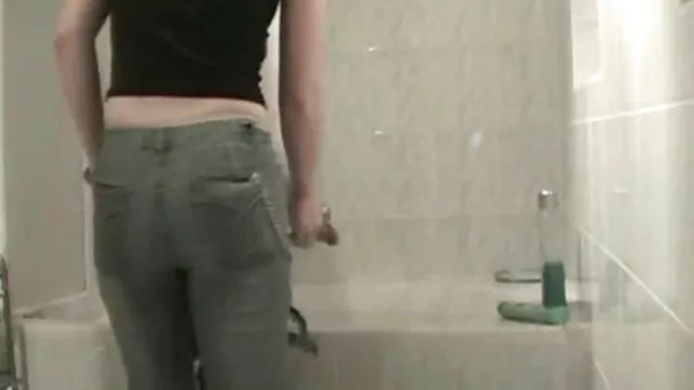 ทารกเย้ายวนมีความกระตือรือร้นสำหรับกันและกัน pussies ที่ดูน่าอร่อยเต็มไปด้วยน้ำผู้หญิง วีดีโอ โปํ