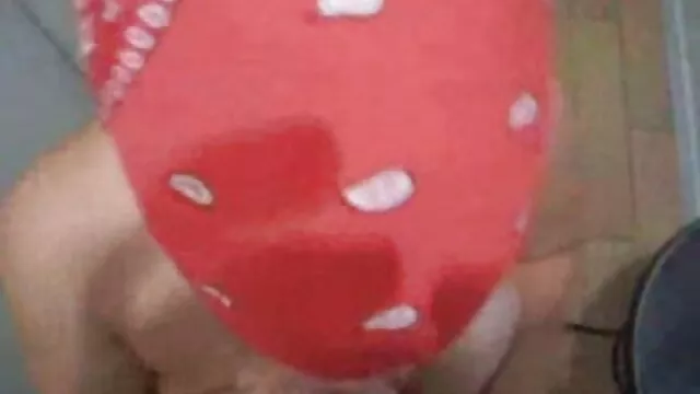 หญิงสาวสีน้ำตาลโค้งถึงจุดสุดยอด squirting วื ดื โอ โป๊ ในขณะที่ร่วมเพศอย่างหนัก