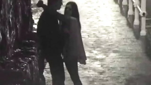 Babe busty ฉ่ำอย่างไม่น่าเชื่อโผล่ใน twat วีดีโอ หี ขนยาว