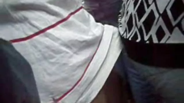 ทารกที่ดูหวานสองคนเลียแต่ละอื่น ๆ pussies ก่อนกรรไกรเพศตำแหน่ง ดู วีดีโอ โป็